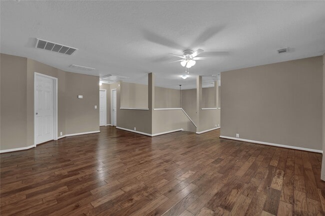 Building Photo - 2706 Woodspring Forest Dr