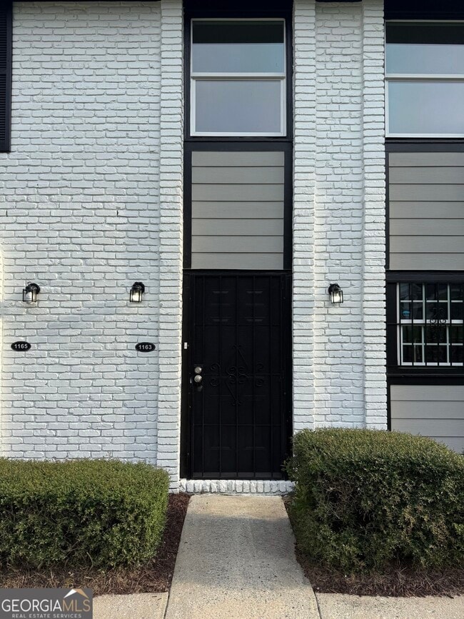 Building Photo - 1155 Boulevard