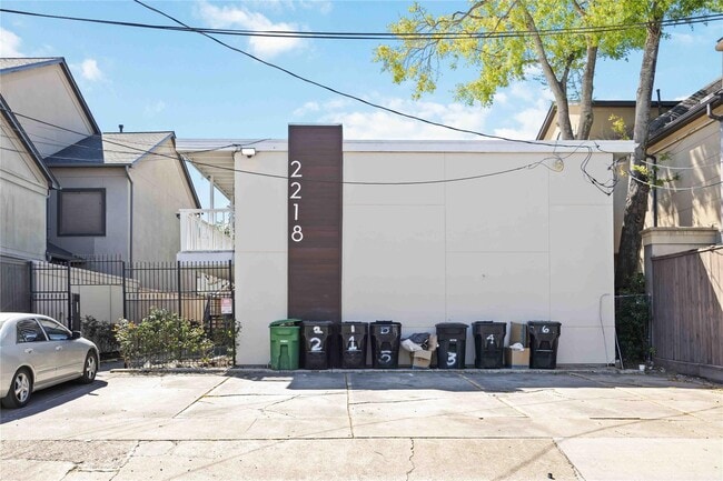 Building Photo - 2218 Hazard St