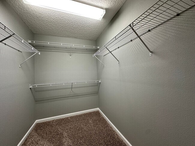Building Photo - Oakleaf Plantation – Townhome – Briar Oaks