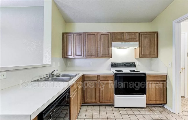 Building Photo - 15405 Acacia Rd