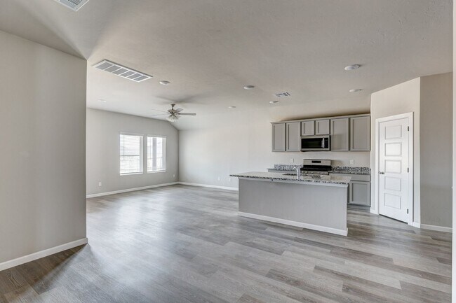 Building Photo - Brand New 4 Bed For Lease in Sara Park