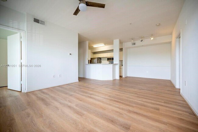 Building Photo - 5554 Metrowest Blvd