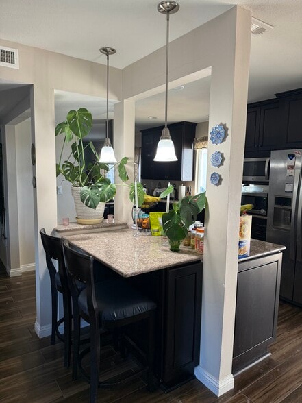 Kitchen Island - 7010 Dennison St