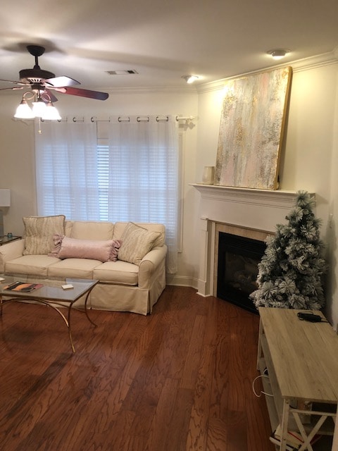 Primary Photo - 951 Frontage Rd