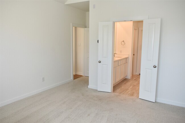 Building Photo - 21911 Tawny Butterfly Dr