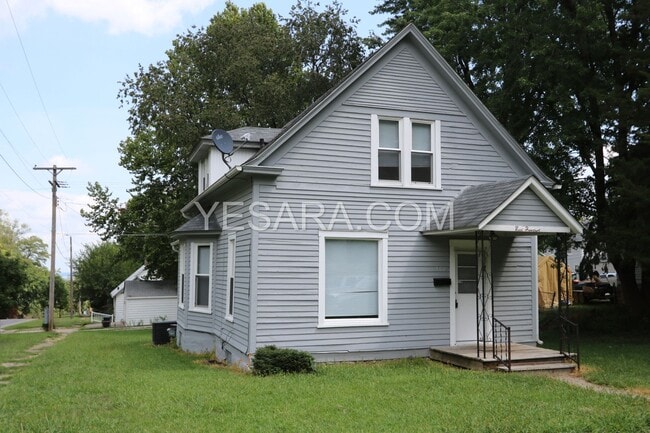 Primary Photo - 2 Bedroom 2 Bath House