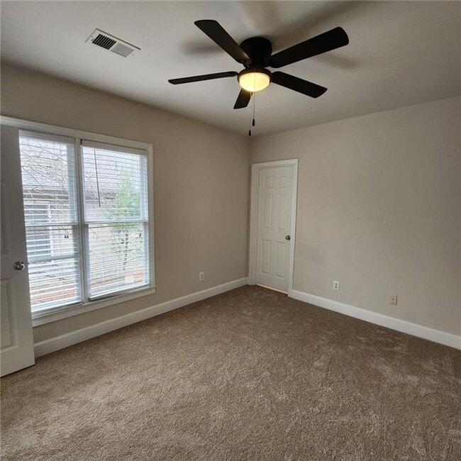 Building Photo - 687 Bonaventure Ave NE