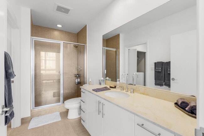 Building Photo - 550 Okeechobee Blvd