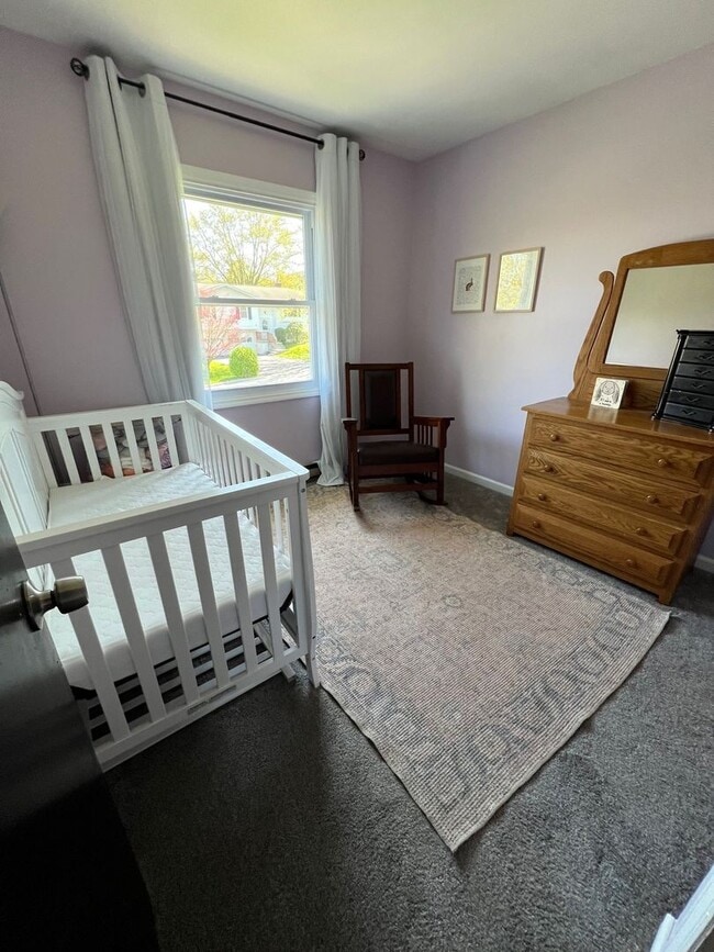 Building Photo - 3 bedroom House- Boalsburg