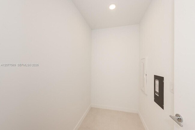 Building Photo - 1400 Biscayne Blvd
