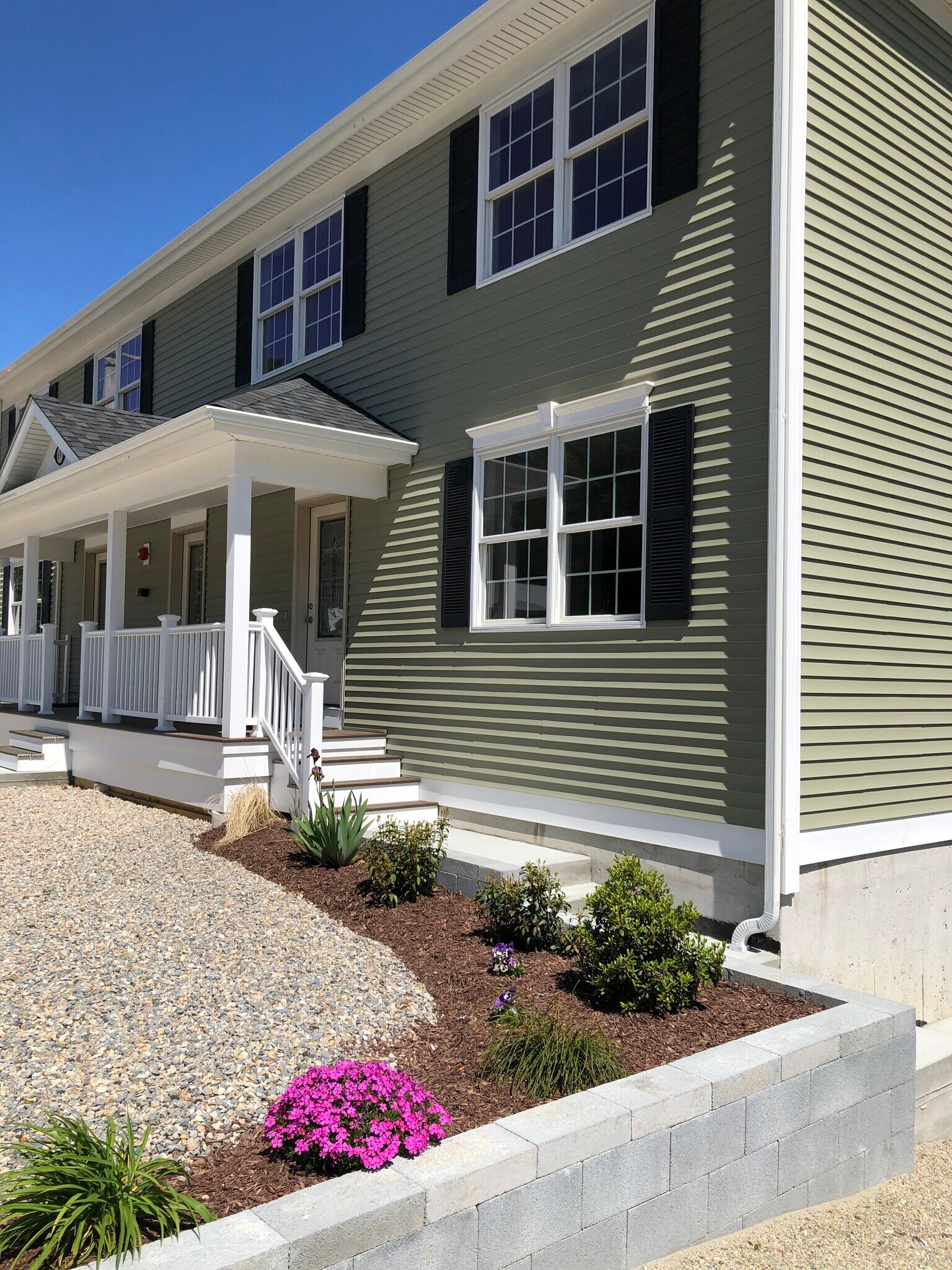 Front porch - 697 Putnam Pike