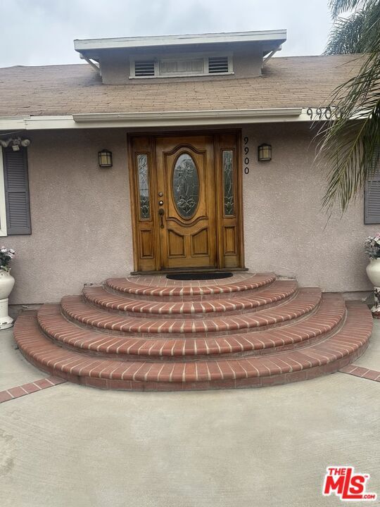 Building Photo - 9900 Laurel Canyon Blvd