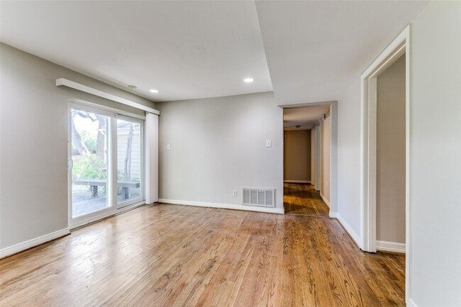 Building Photo - 6545 Winton St
