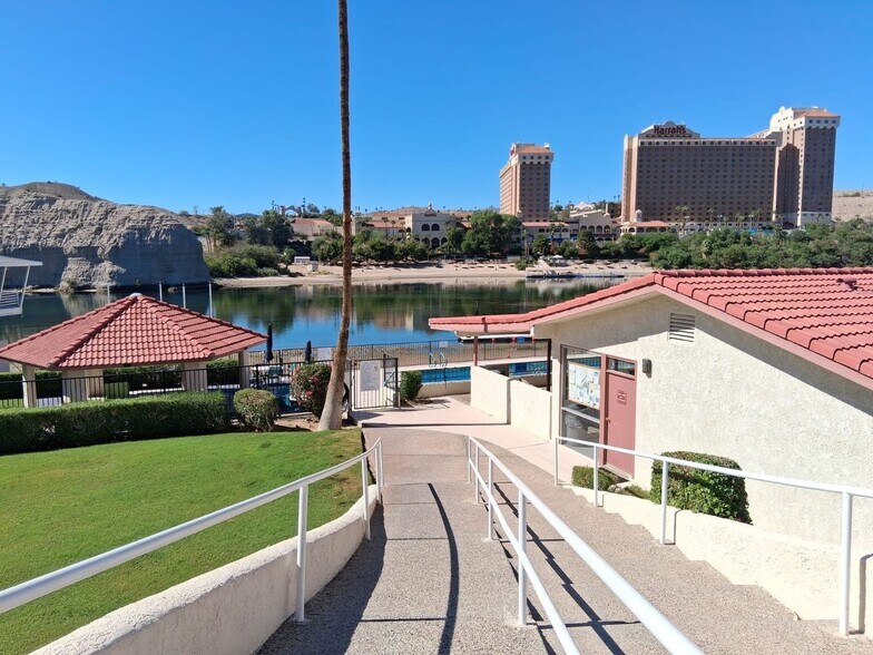 Building Photo - 441 Moser Ave