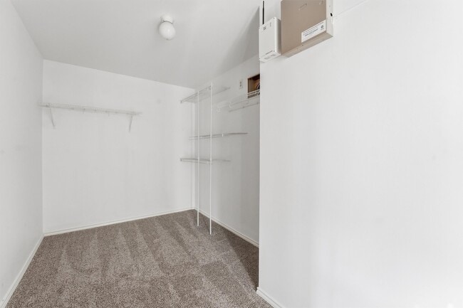 Building Photo - 1507 Sutton St