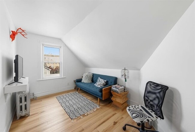 Building Photo - 124 73rd St