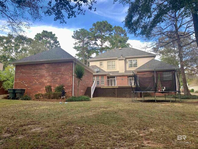 Building Photo - 30587 Middle Creek Cir