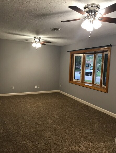 Building Photo - 2448 Bingham Ave