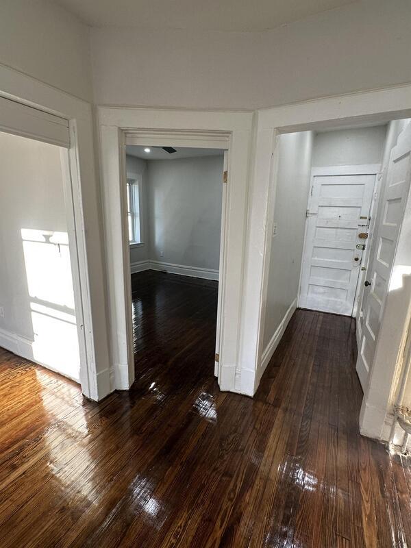 Building Photo - 115 N 5th Ave