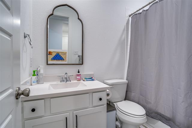 Building Photo - 1308 Bluebonnet Ln