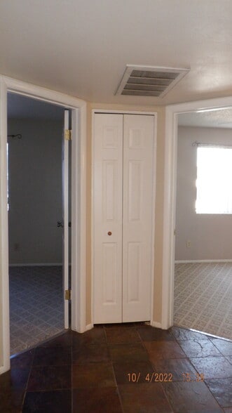 Building Photo - 2151 N Meridian Rd