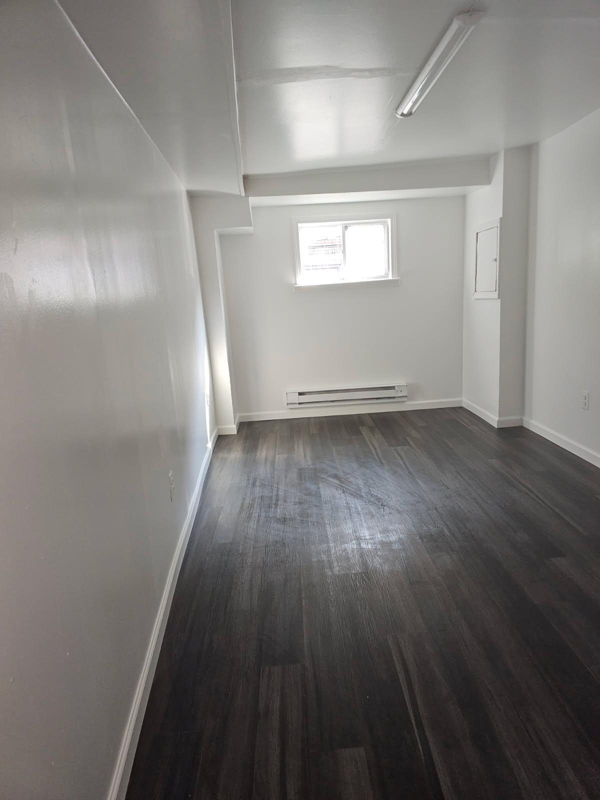 Building Photo - 1086 Alcott St