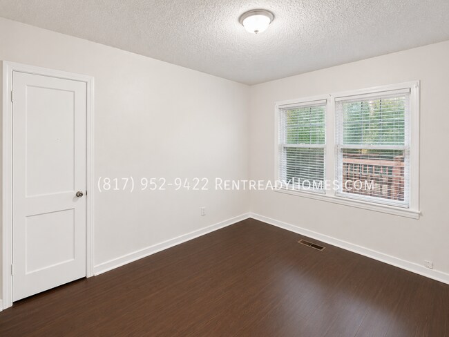 Building Photo - 1416 Woodward Rd