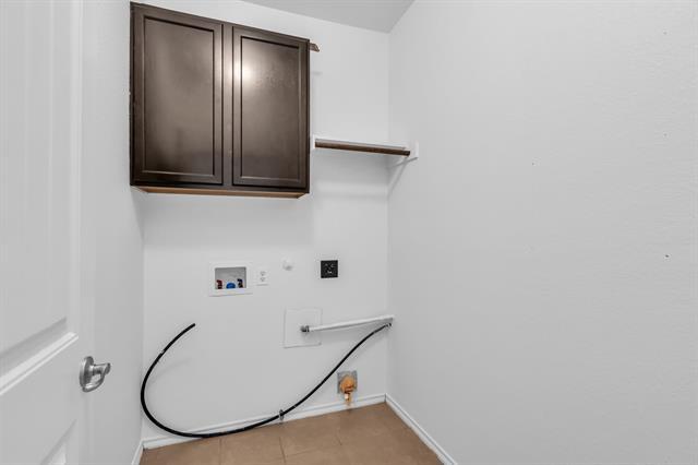 Building Photo - 1711 Twin Hills Way