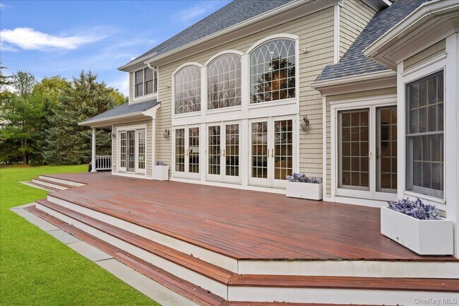 Building Photo - 2995 Laurel Trail