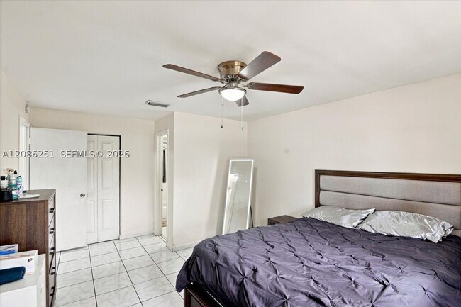 Building Photo - 6375 SW 136th Ct