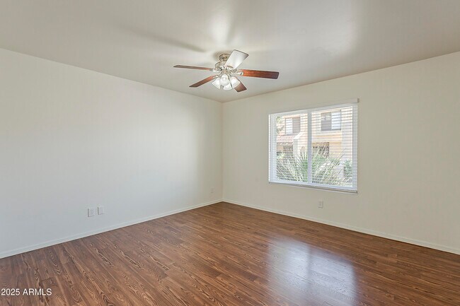 Building Photo - 14420 N 57th Dr