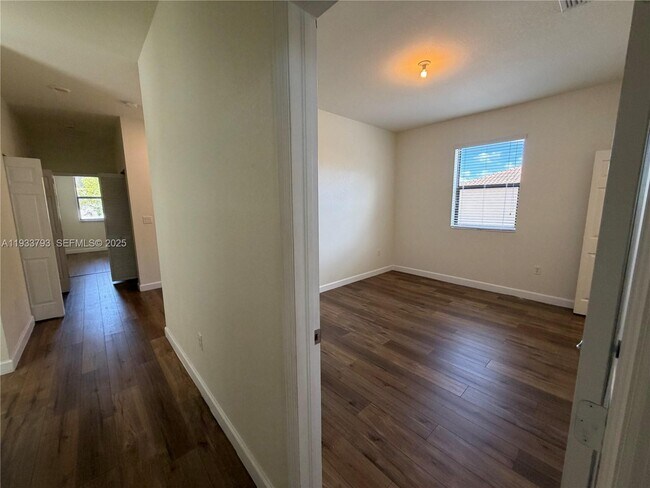 Building Photo - 3501 W 92nd Pl