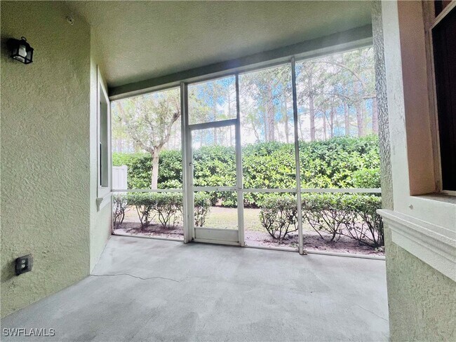 Building Photo - 1435 Mariposa Cir