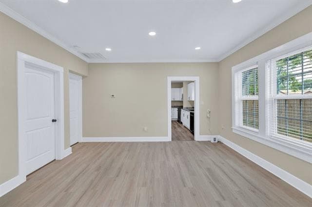 Building Photo - 1301 N Sylvania Ave