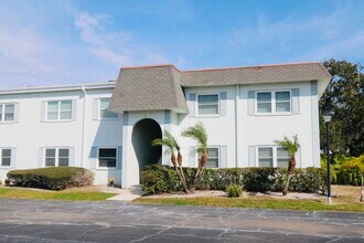 Building Photo - 229 S McMullen Booth Rd