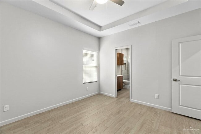 Building Photo - 19 19th St