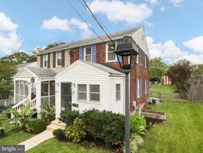 Building Photo - 2614 Jefferson Dr