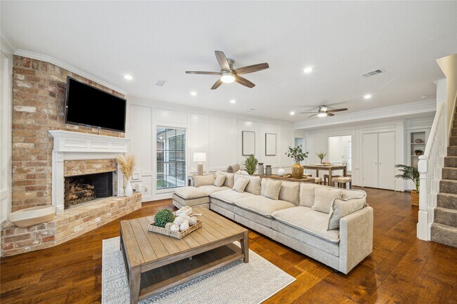 Building Photo - 89 Towering Pines Dr