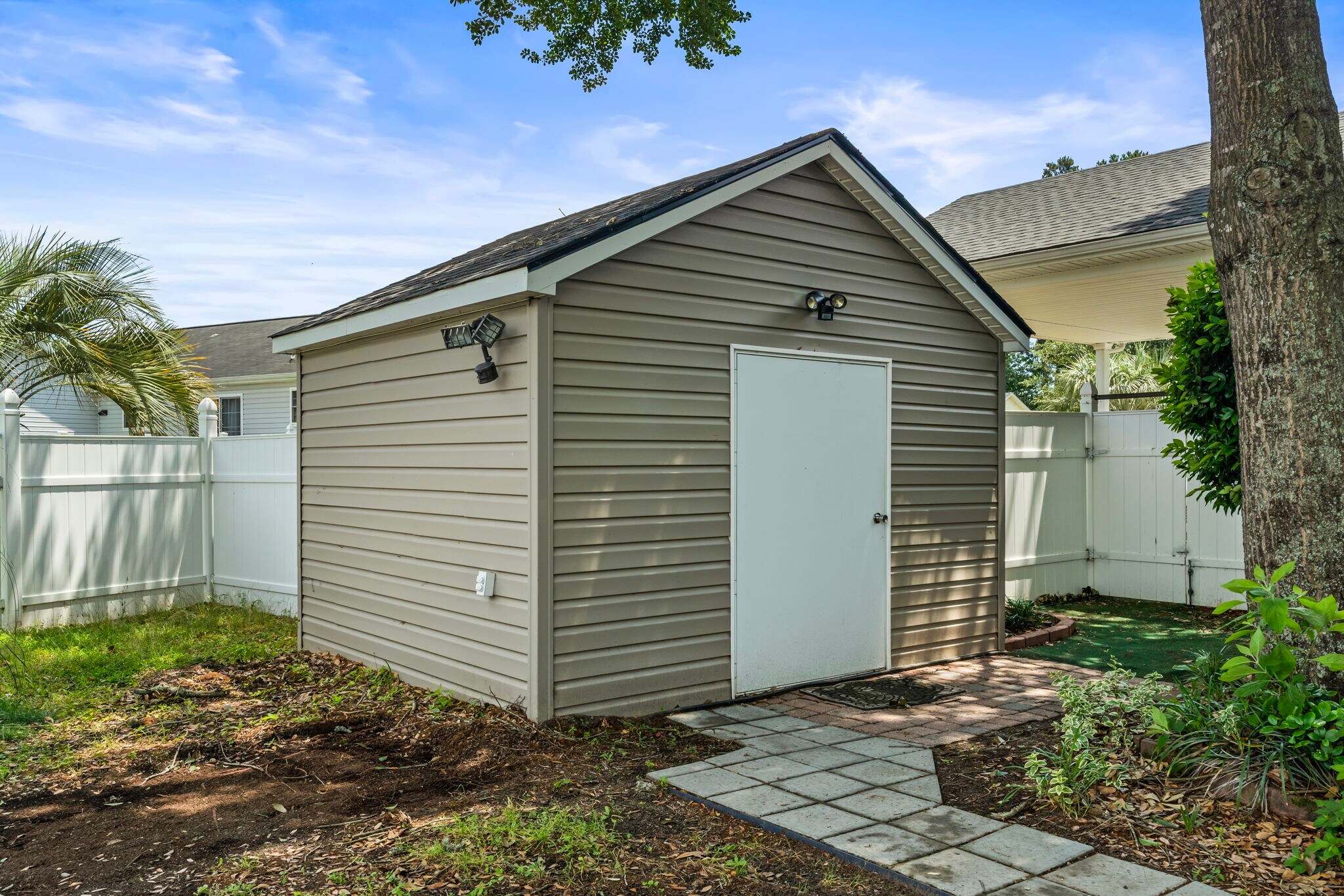 Building Photo - 257 Stone Throw Dr