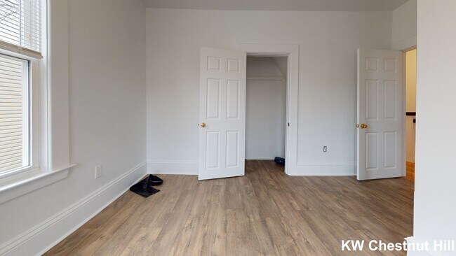 Building Photo - 2817 Washington St