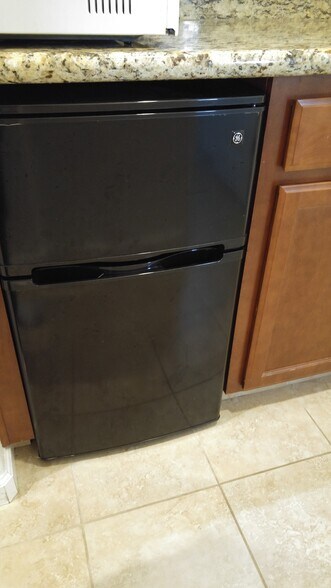 Building Photo - 153 Lucy Ln