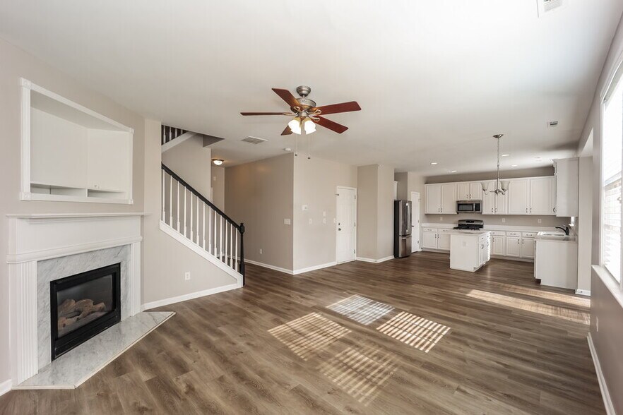 Building Photo - 157 Paxton Pl