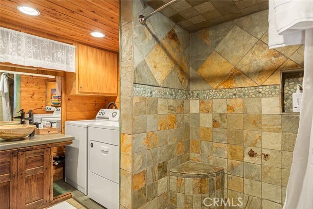 Building Photo - 40104 Mahanoy Ln