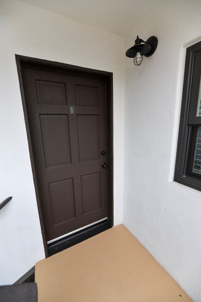 Building Photo - 259 Avenida Granada