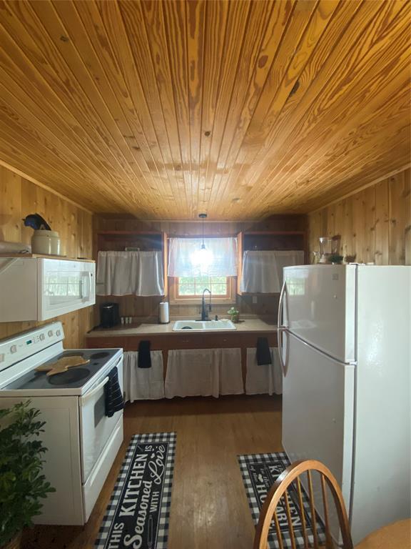 Building Photo - 20702 Fm 1094