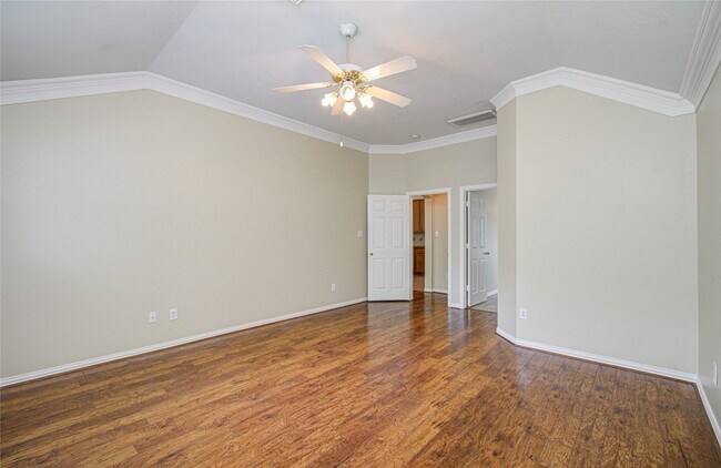 Building Photo - 18223 Heathridge Ln