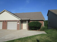 Building Photo - 511 Glenstone Dr