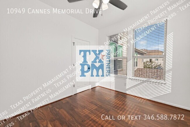 Building Photo - 10949 Cannes Memorial Dr