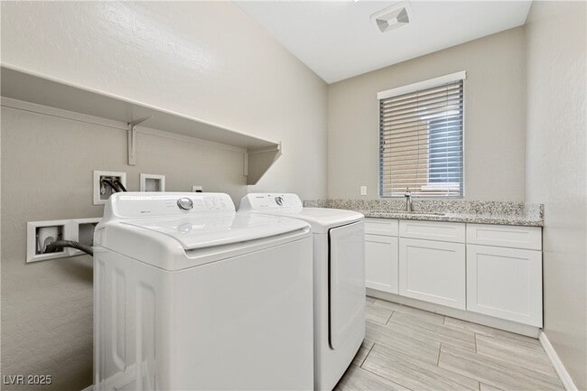 Building Photo - 7205 Pine Bridge Ct